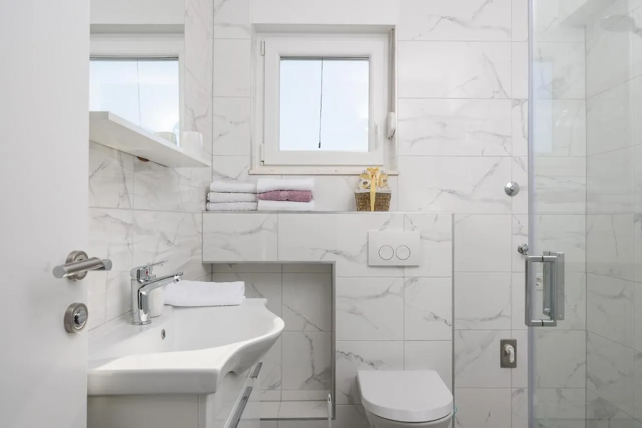 Apartman Franka تروغير شقة